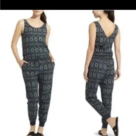 Athleta cross over back jumpsuit green and black size 4 - Picture 1 of 3